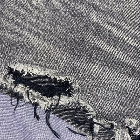 Bundle Lot Of 2 Womens Jeans black Shorts Levis, Klique 29 L - Picture 8 of 11